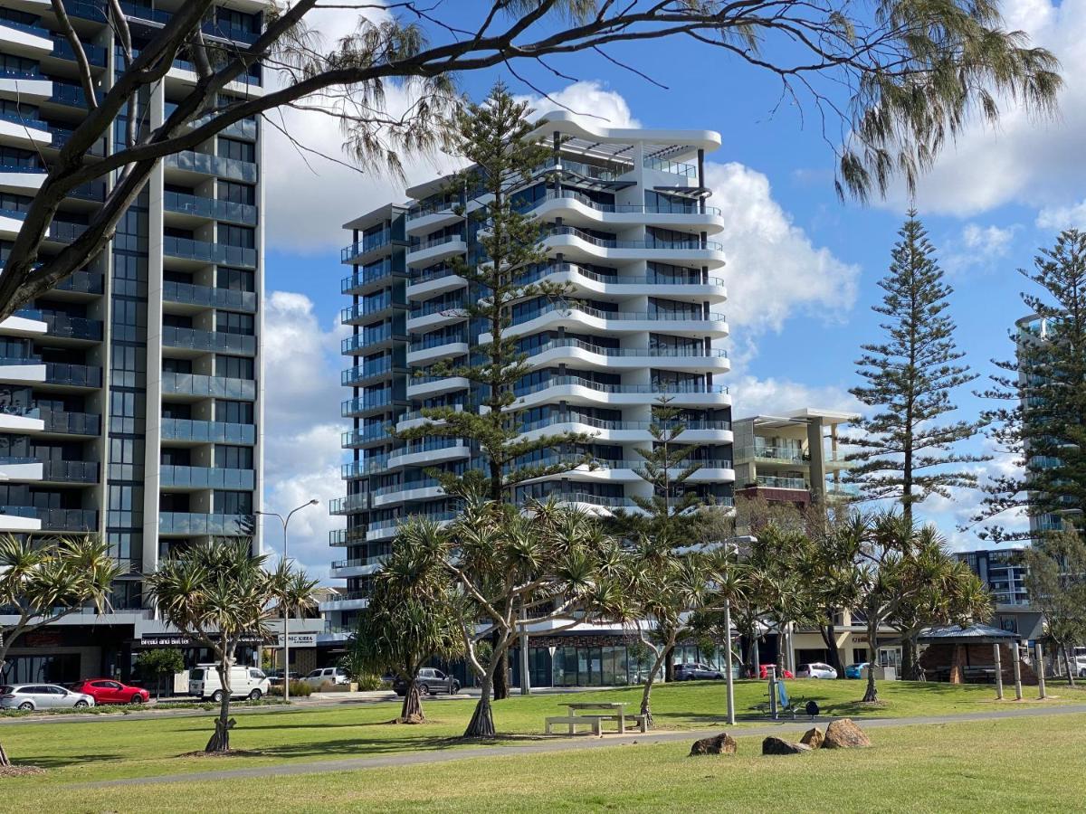 X Kirra Apartments Gold Coast Buitenkant foto